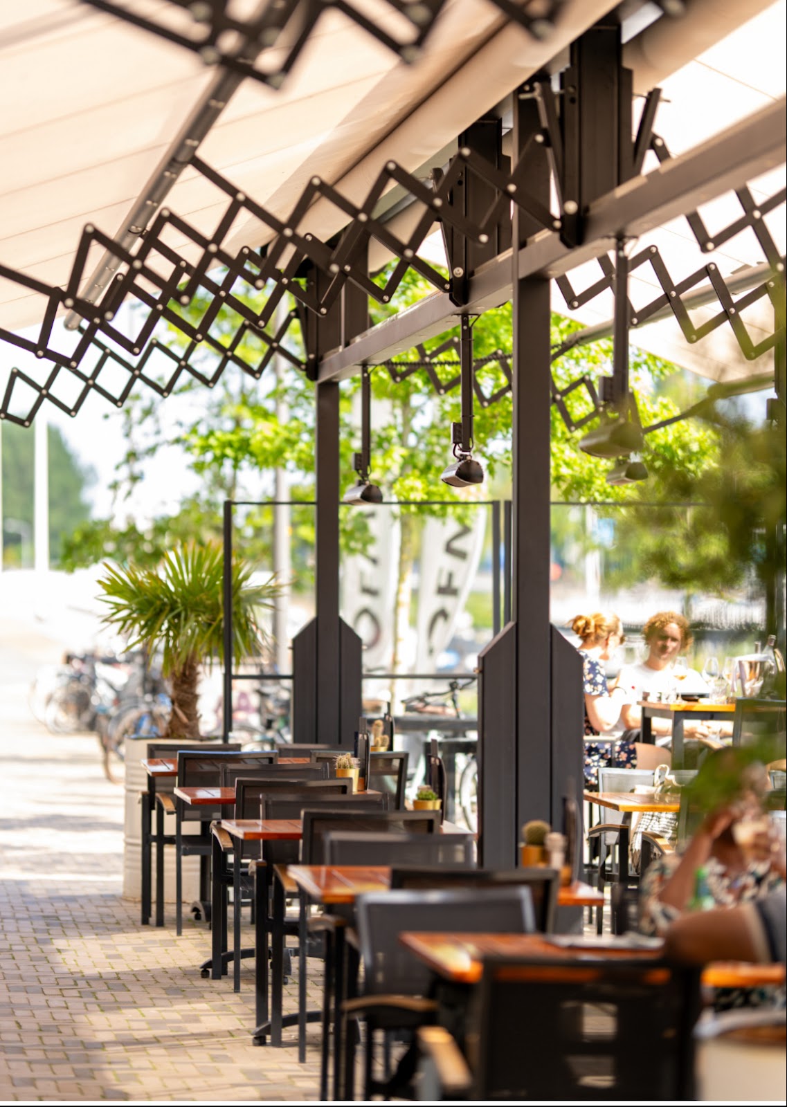 Foto van Blue District Restaurant