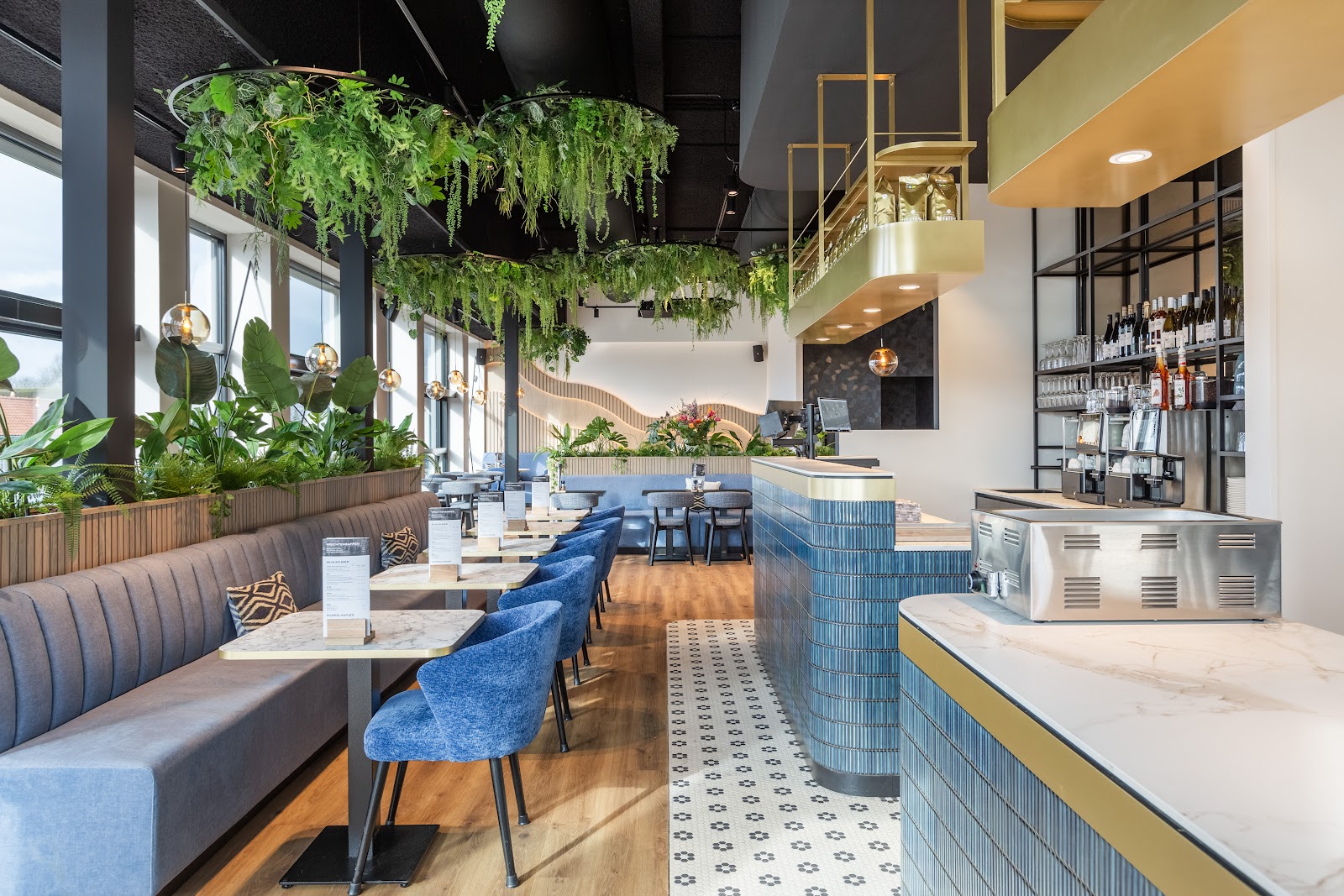 Foto van The Tailor Restaurant