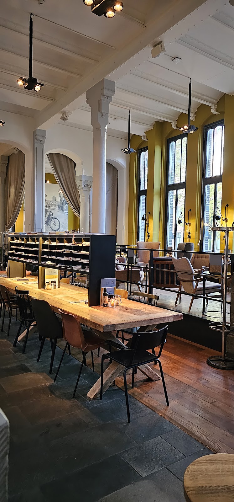 Foto van Grand Café Post Plaza