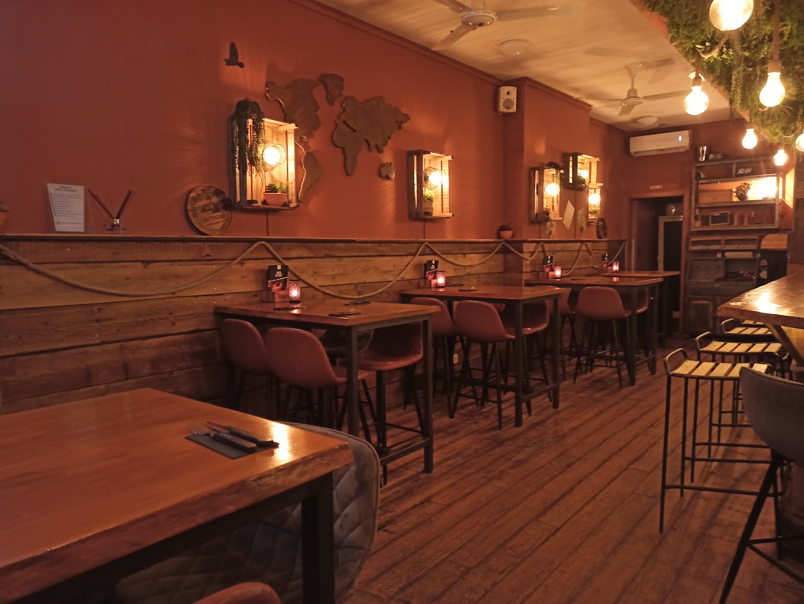 Foto van Barn & Barrels