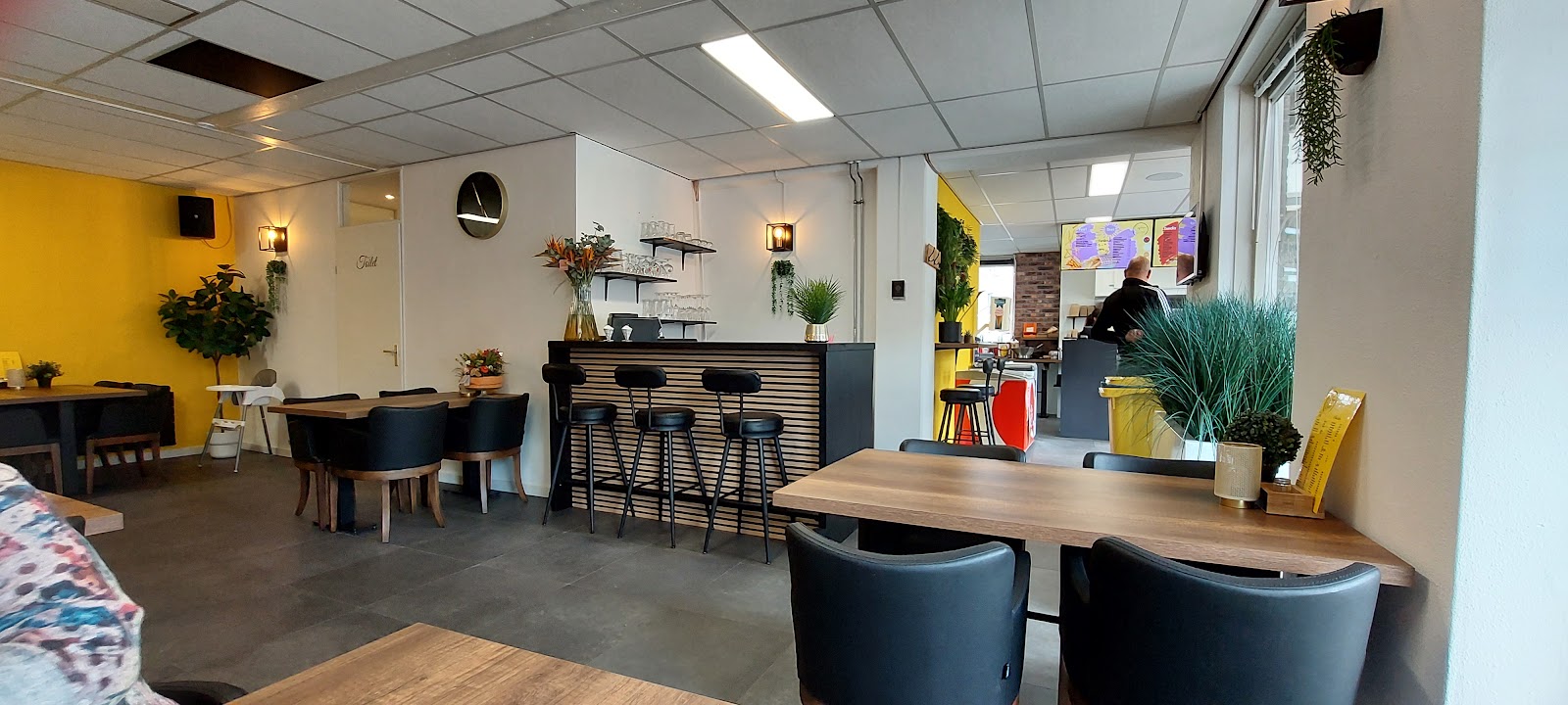 Foto van Cafetaria de Markt bij Mies