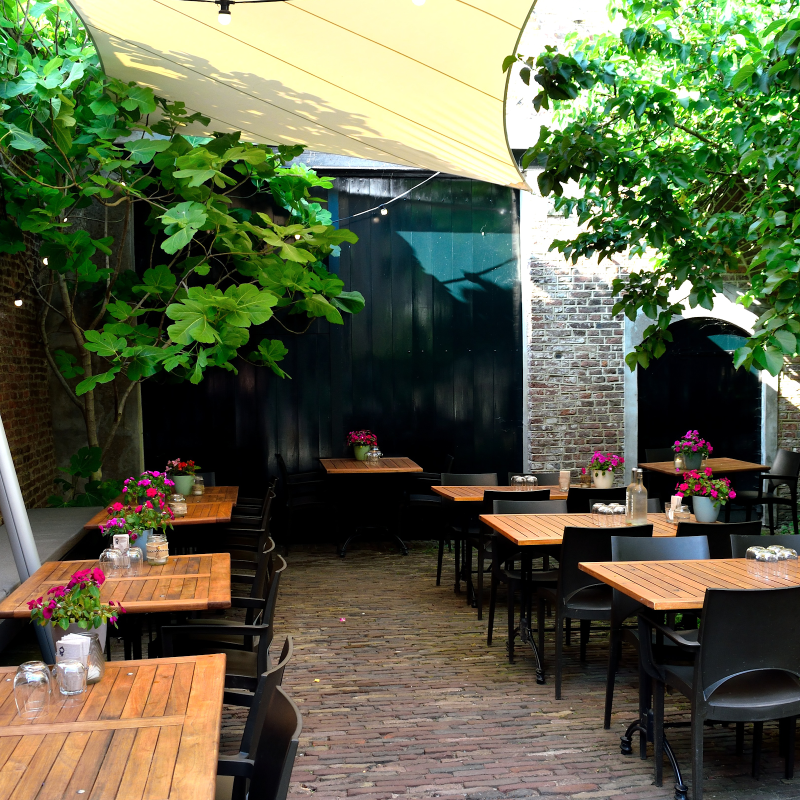 Foto van Eet-Lokaal | Café, Restaurant & Zalen