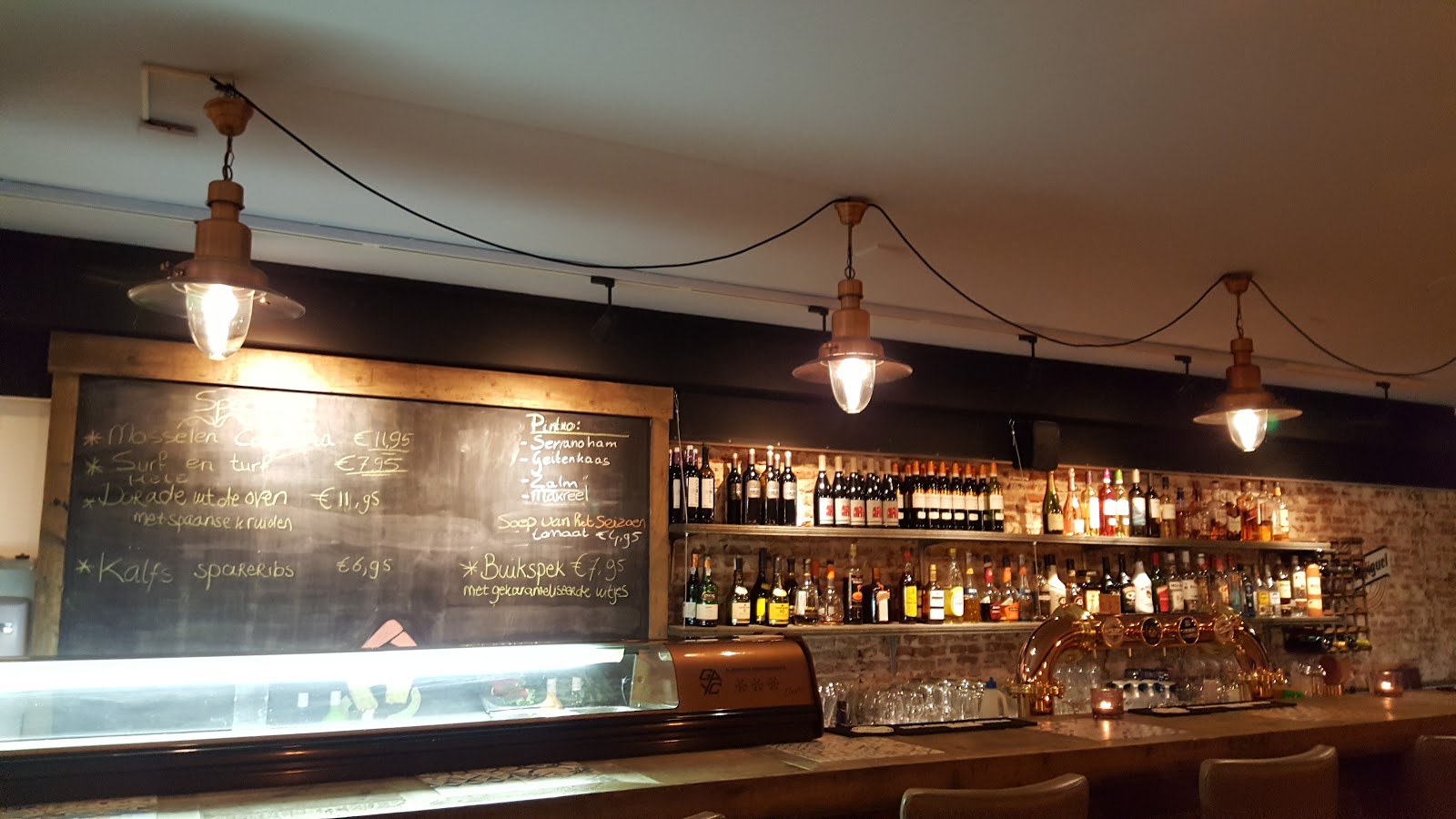 Foto van El Pueblo Tapas Restaurant