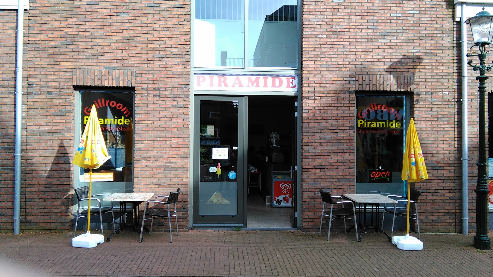 Foto van Grillroom Piramide
