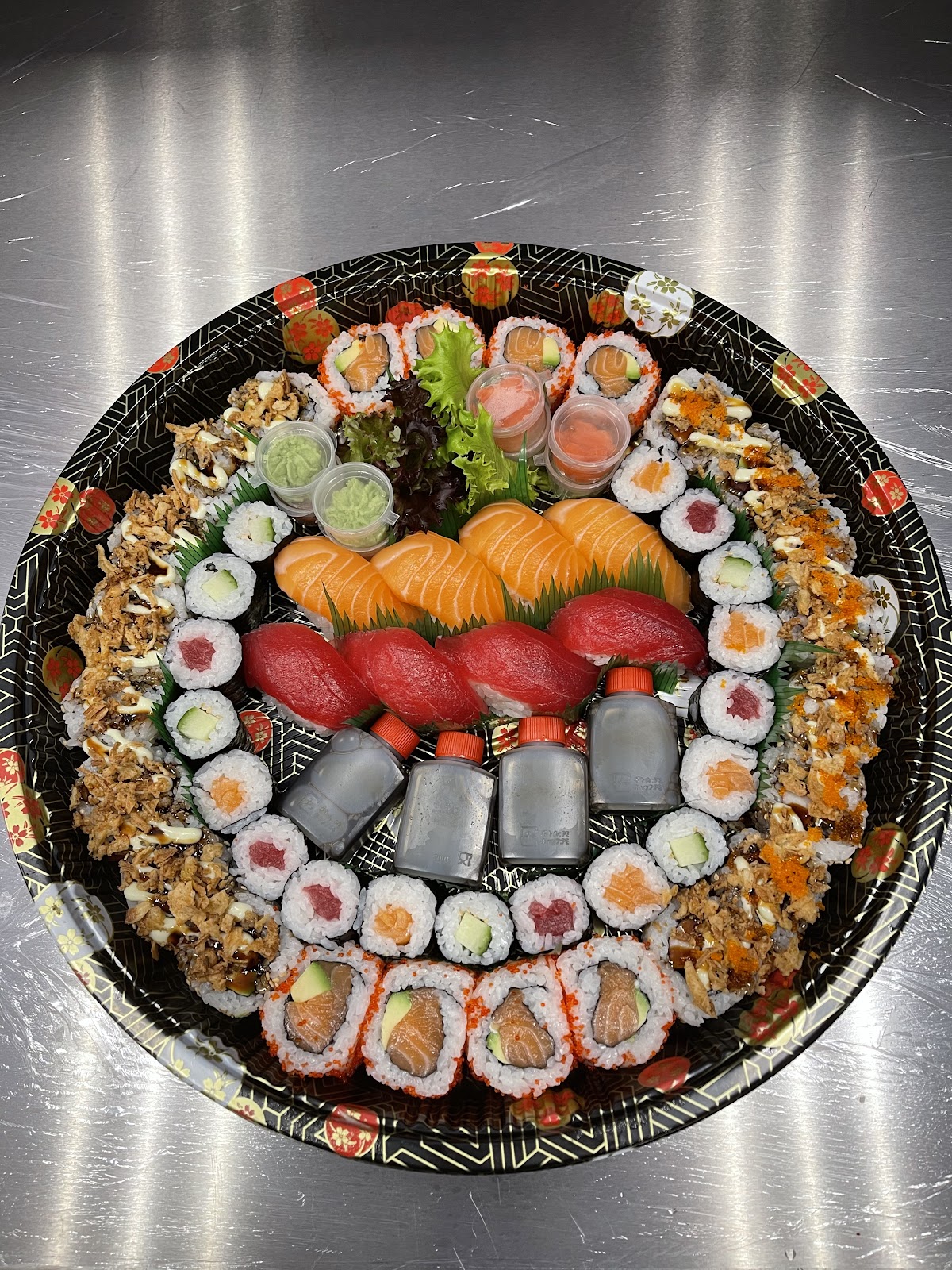 Foto van I Love Sushi Houten
