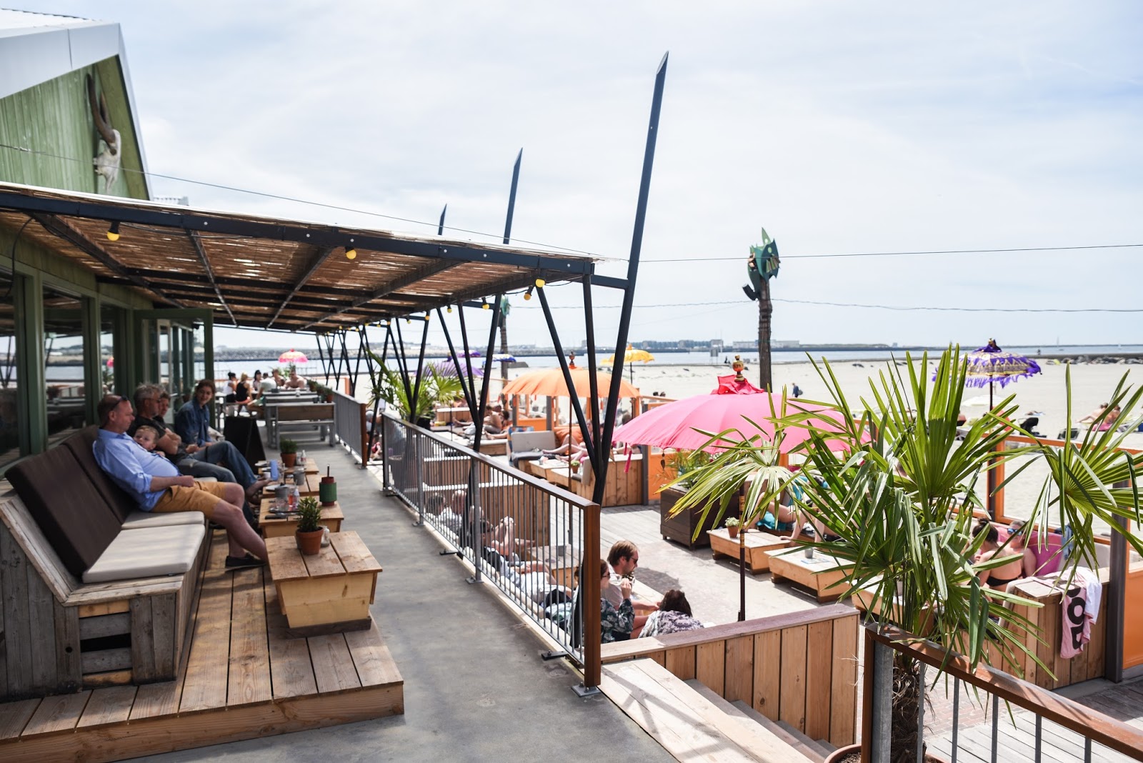 Foto van Timboektoe Wijk aan Zee Strandpaviljoen