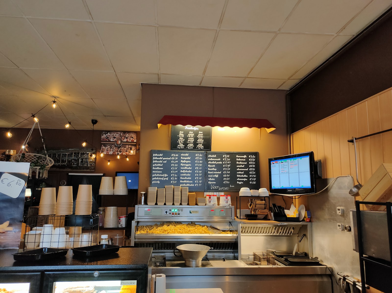 Foto van Cafetaria Petit Restaurant De Snack
