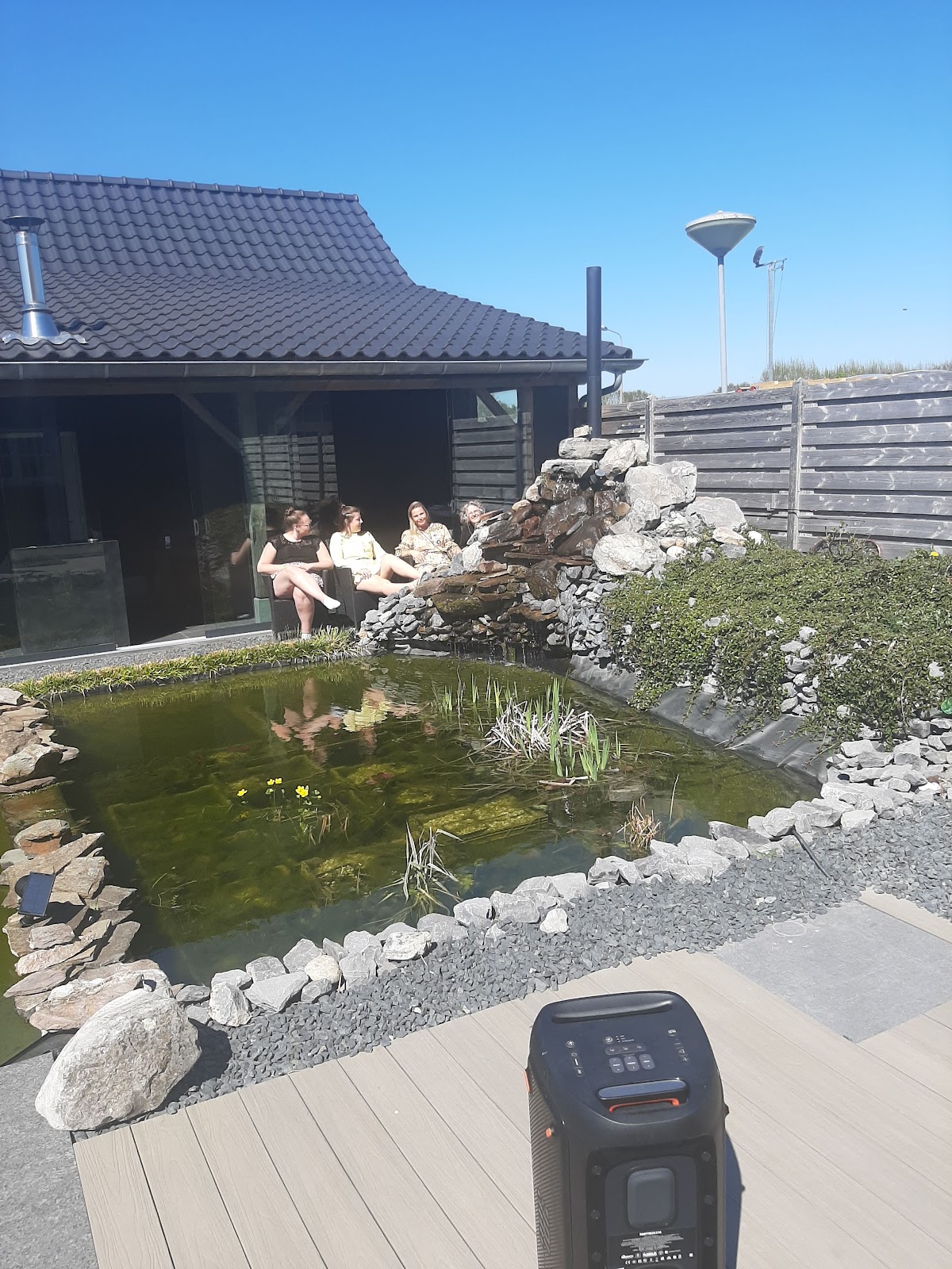 Foto van Op Woensdag - Breek de week