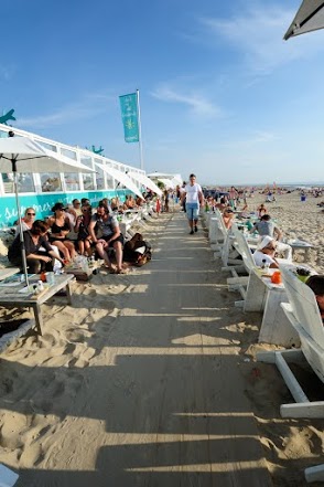 Foto van Strandpaviljoen Deining