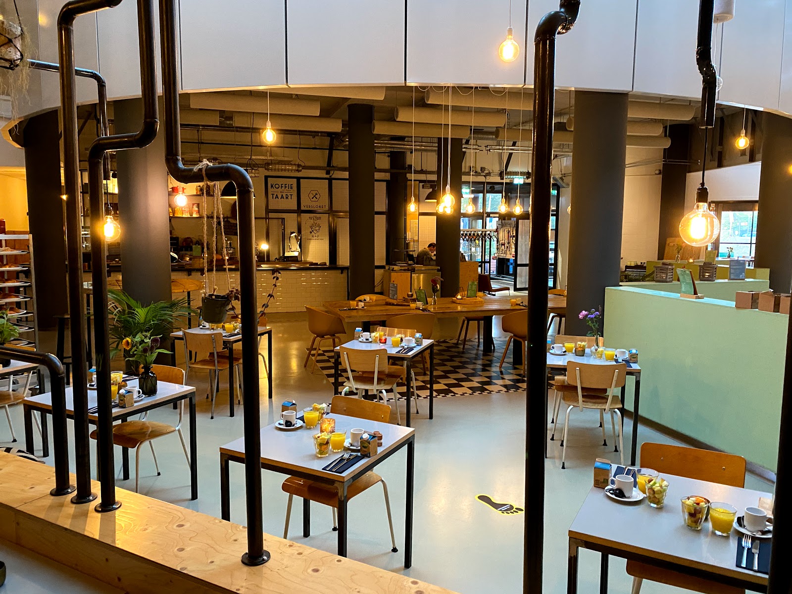 Foto van de HALL | Restaurant, Events & Catering